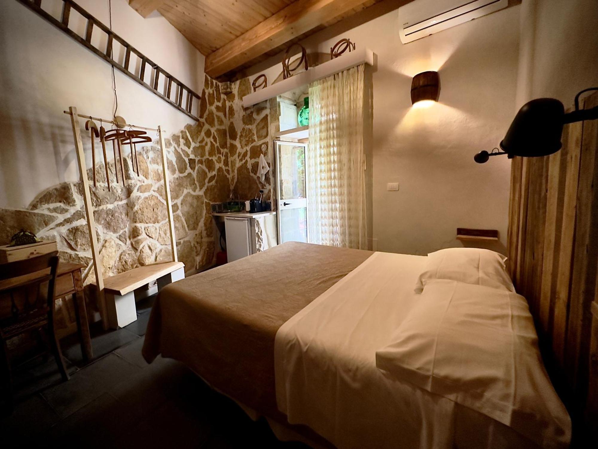Bed and Breakfast Cuturissi Hospitality & Wellnees Рагуза Экстерьер фото